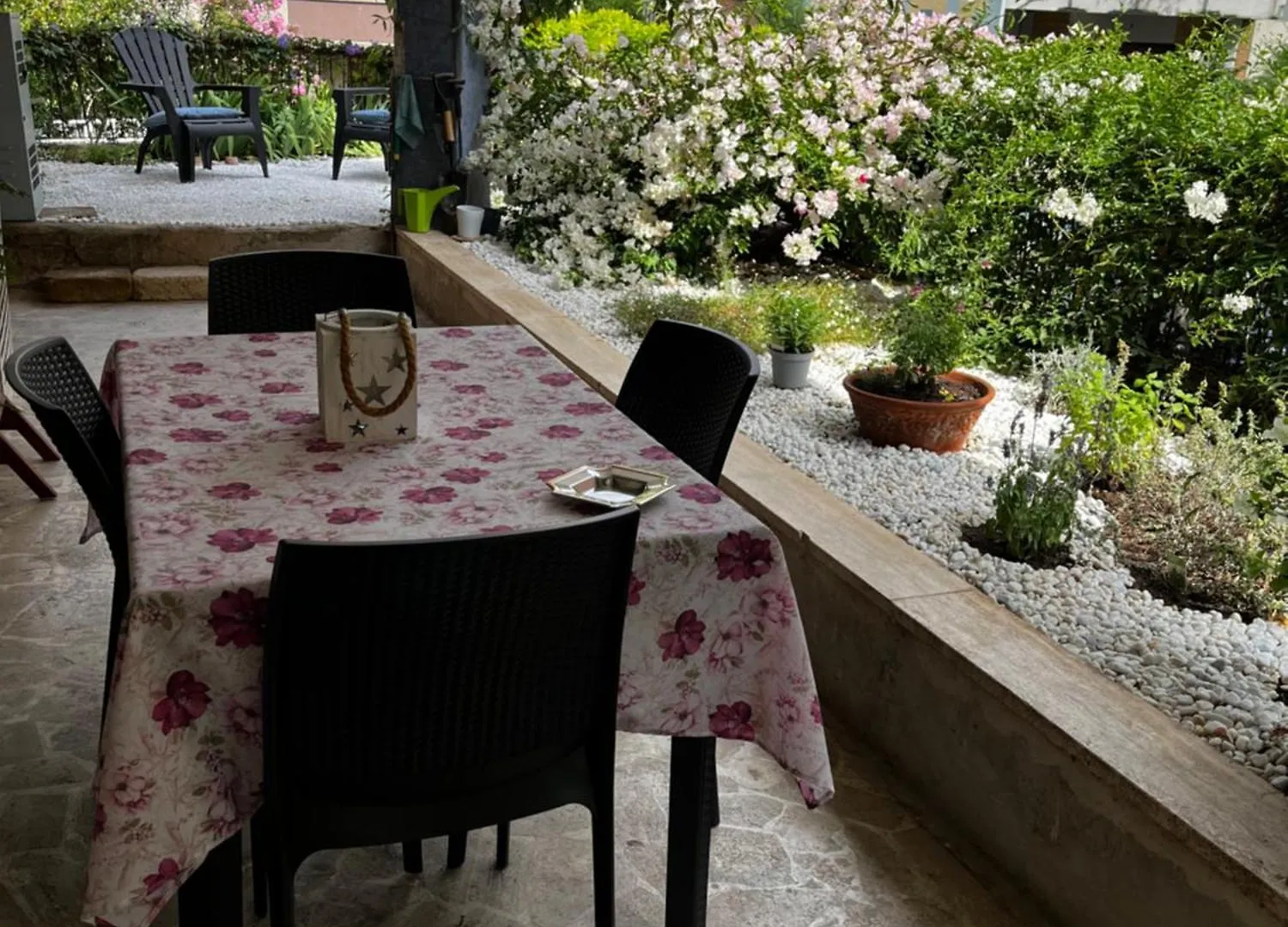 Casetta Romana 0*, Rome